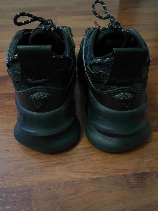 Versace Chain Reaction