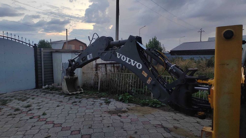 Продам Экскаватор погрузчик Вольво Бл71.2009г.в.