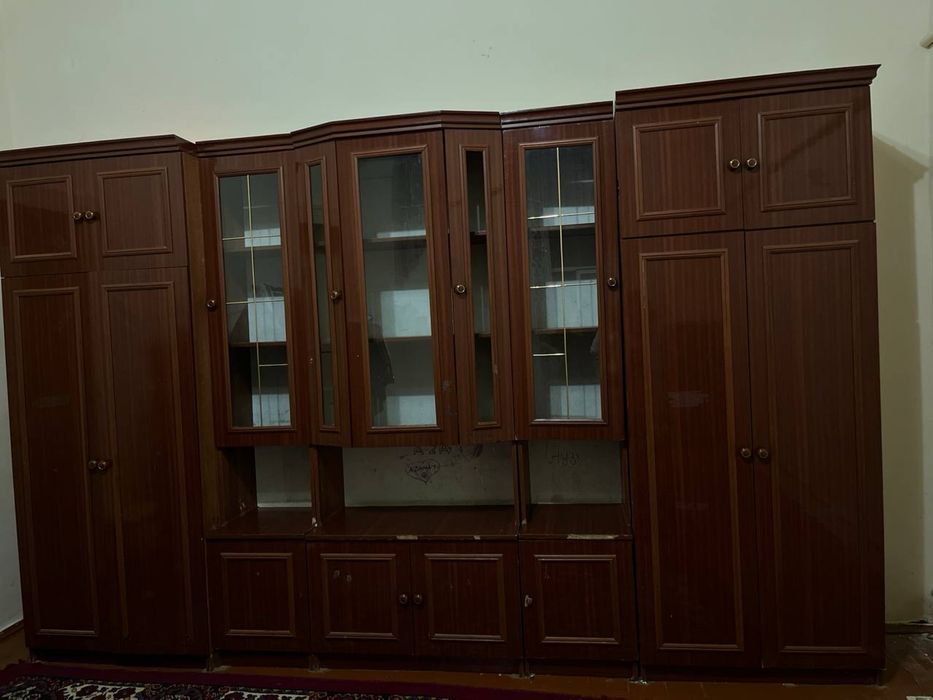 Стенка для дома хорошие состояние