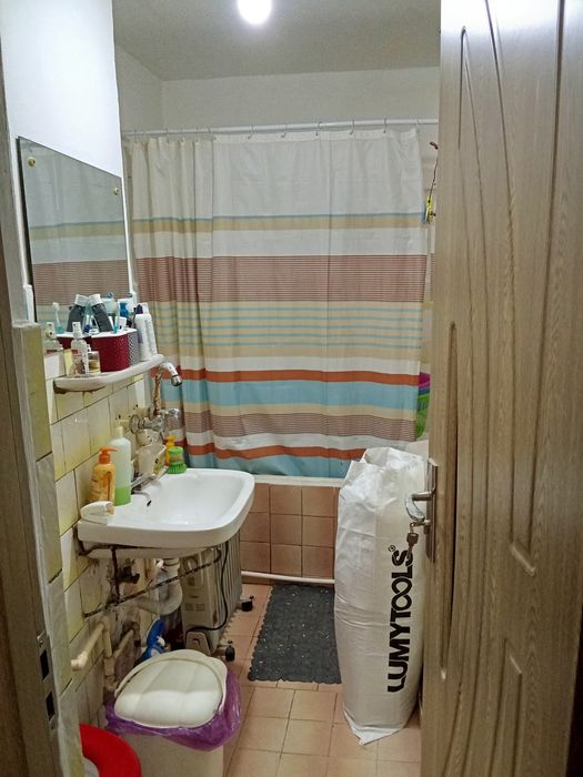 Apartament decomandat 2 camere 58mp plus boxă