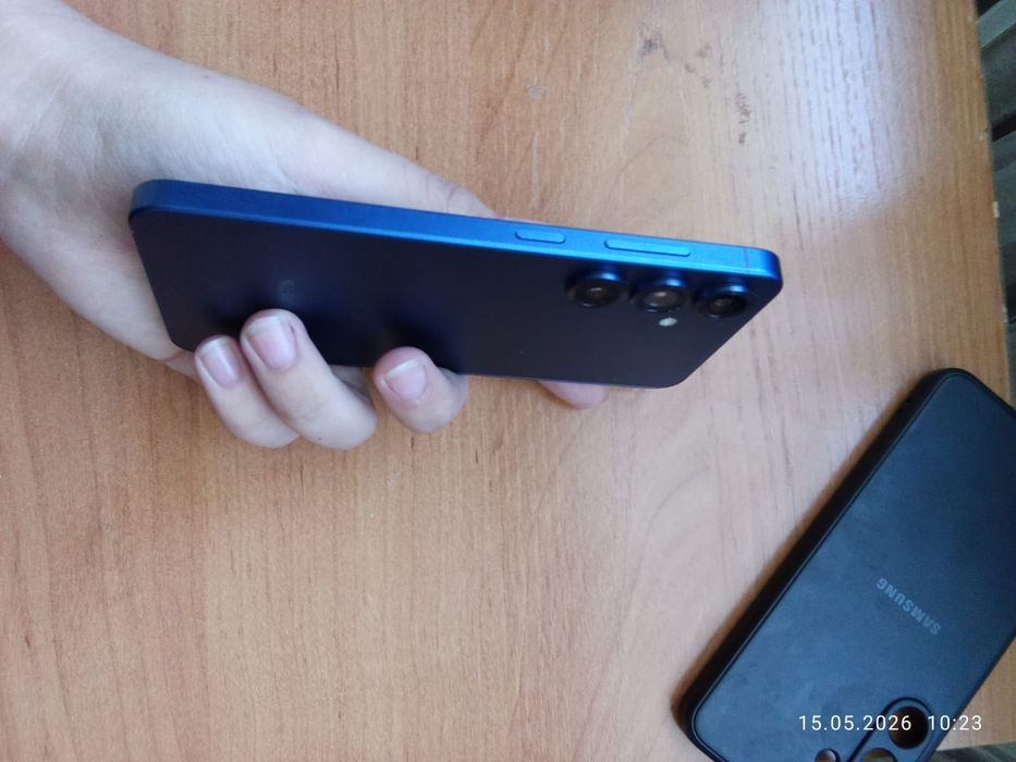 Samsung s25 12/128