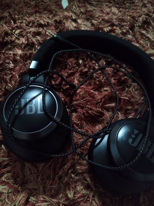 Продам JBL наушники