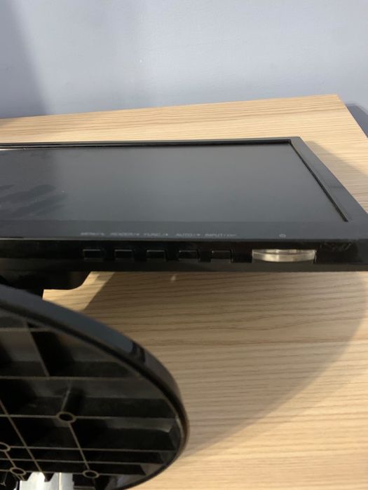 Продам монитор LG