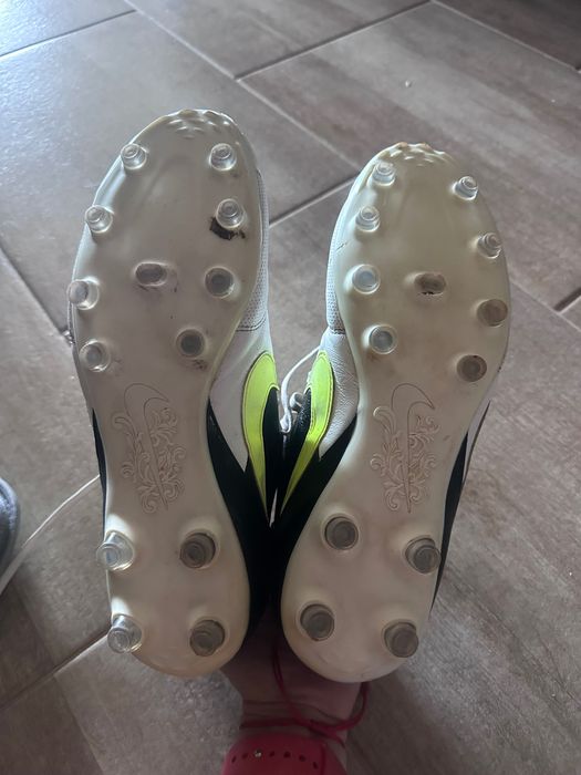 Оригинални бутонки Nike