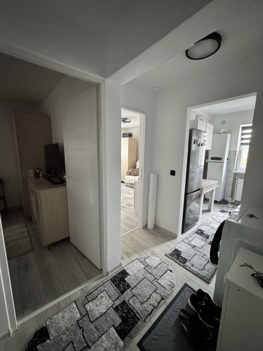 Vand apartament 2 camere
