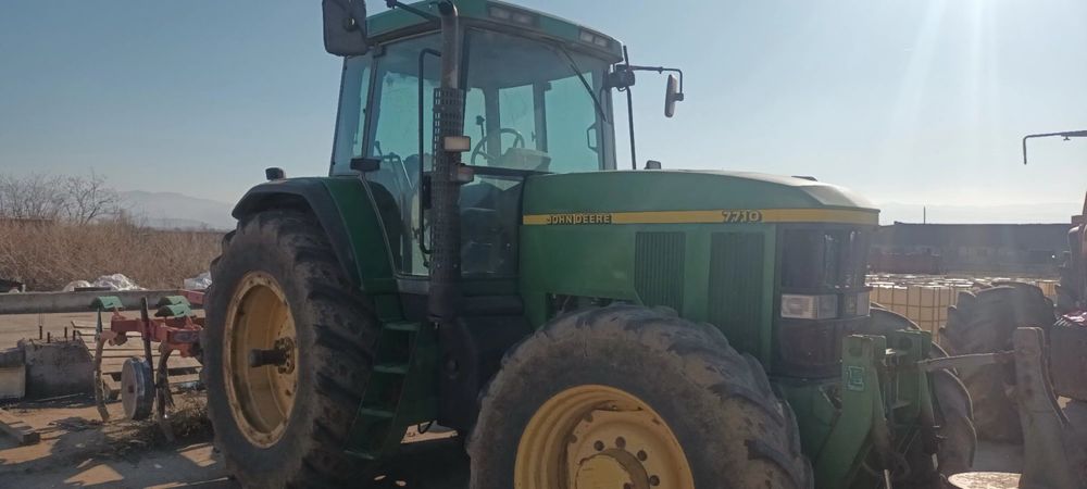 Трактор - John Deer 7710