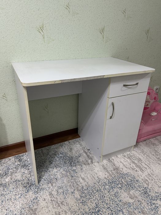 Компютерный столик б/у, сост.средний