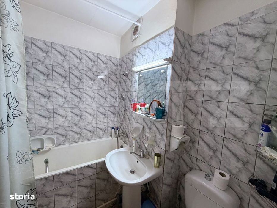 Apartament Scoala 24, 75,5 mp, 4 camere, decomandat