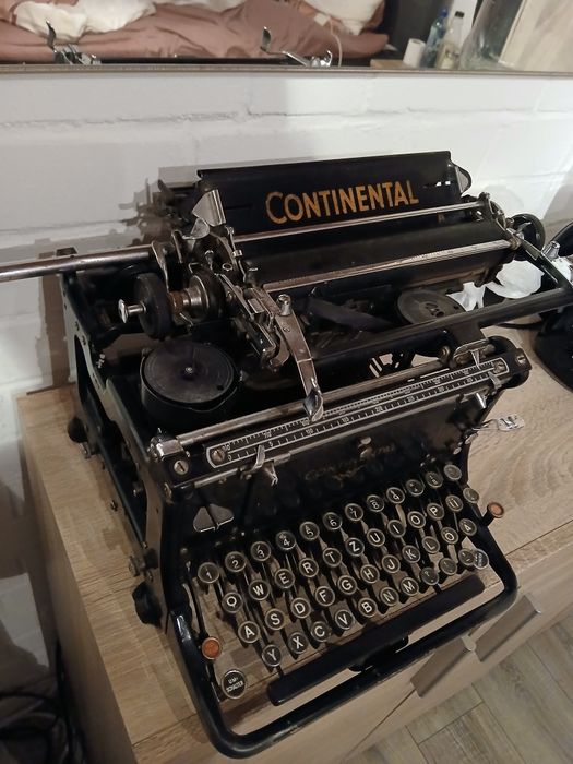 Немска пишеща машина,,Continental "