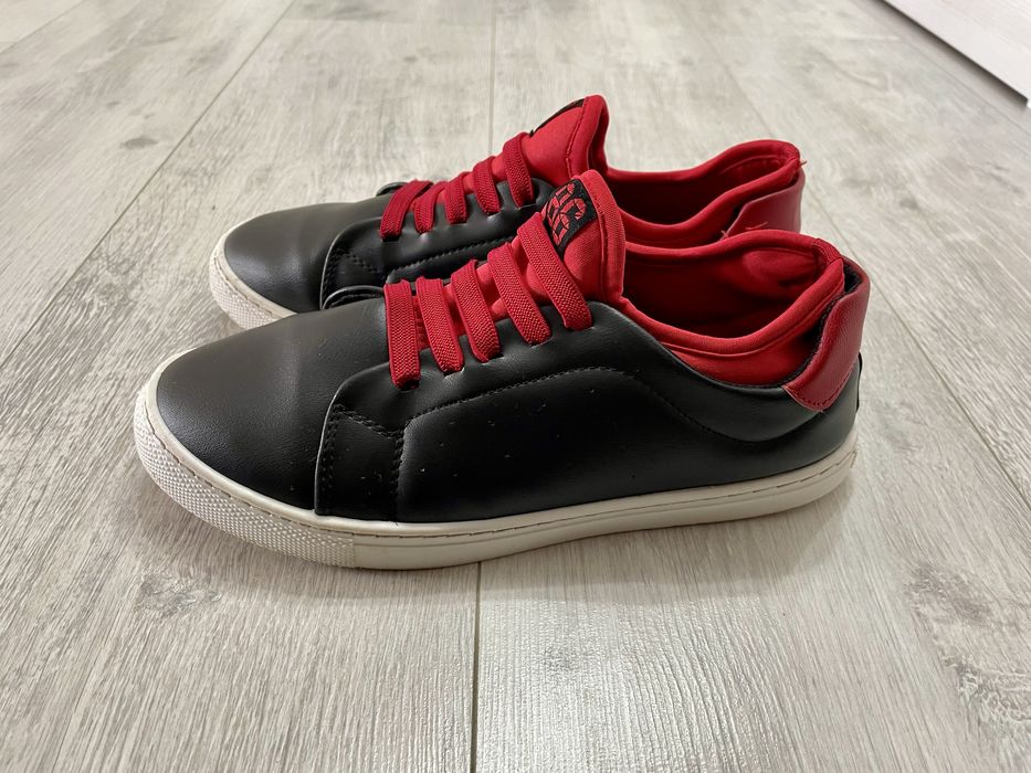 Обувь на мальчика 34-35 размер б/у