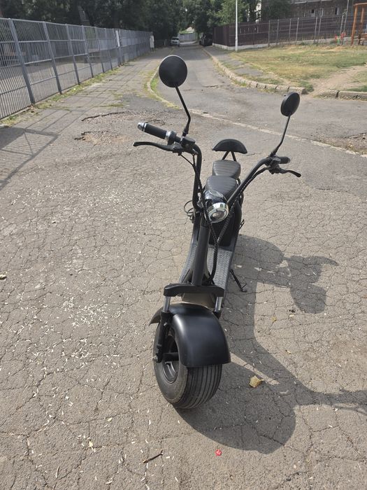 Scooter Electric