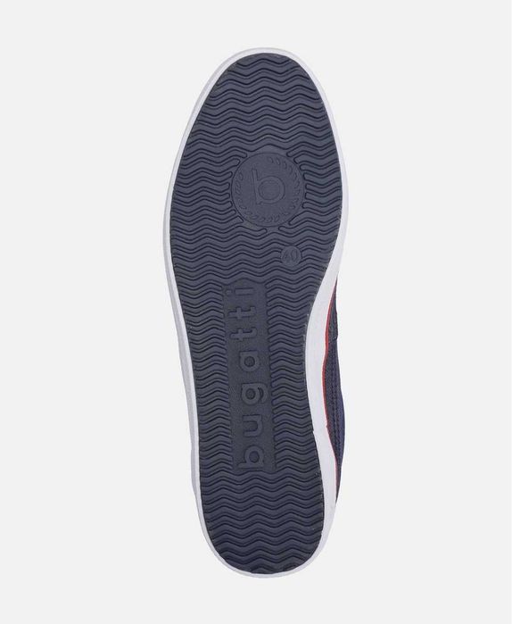 кроссовки bugatti