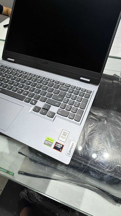 Lenovo Loq Rayzen 7