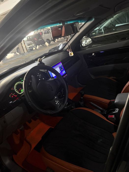 Lasetti 1,8 2012 srochna