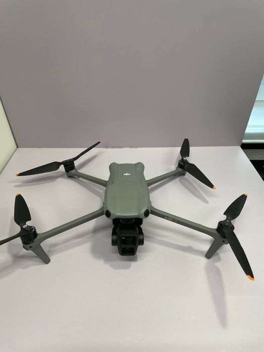 Дрон DJI Air 3 Fly More Combo (RC-2) / #СР772181