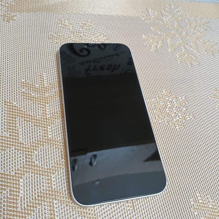 iPhone 13 128Gb белый