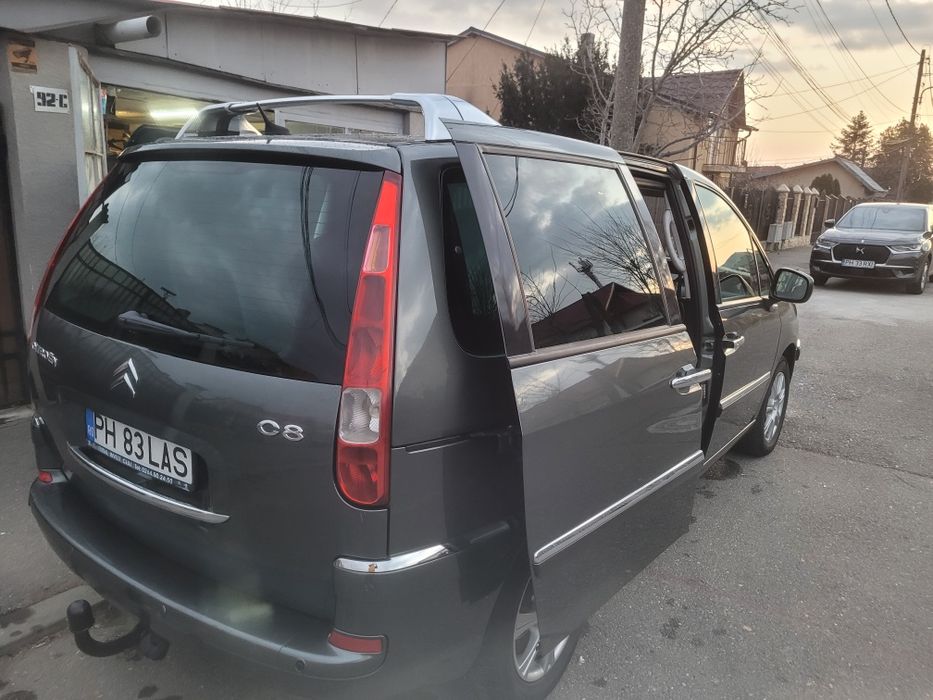 Citroen C 8 7 locuri