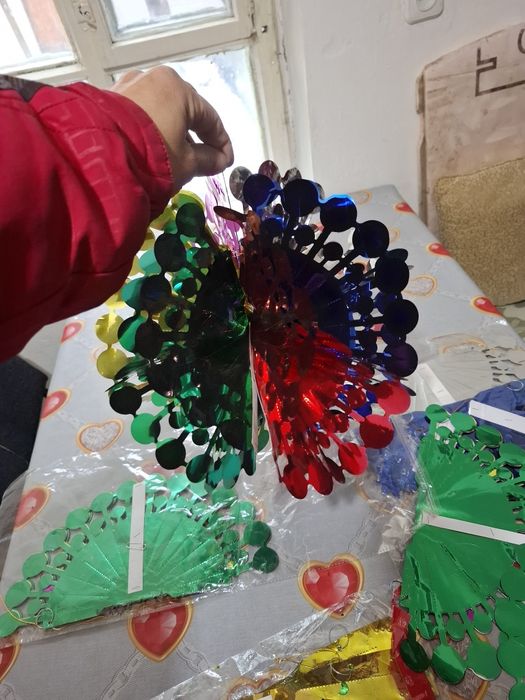 Маска лошади, снежинки