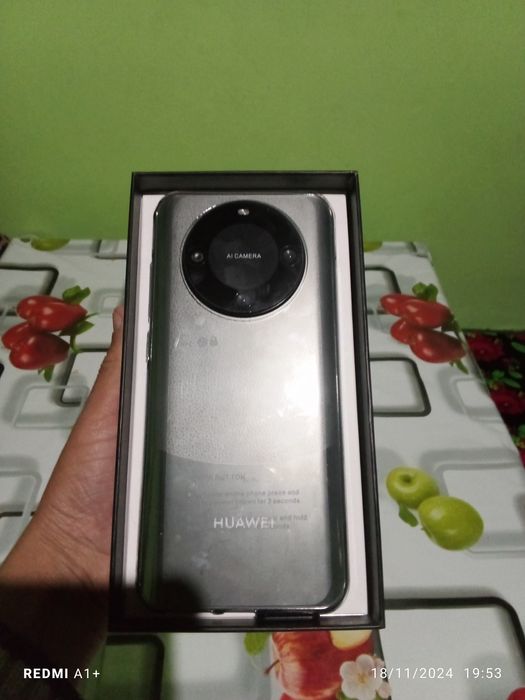 HUAWEI Mate 60 Pro  + 5G