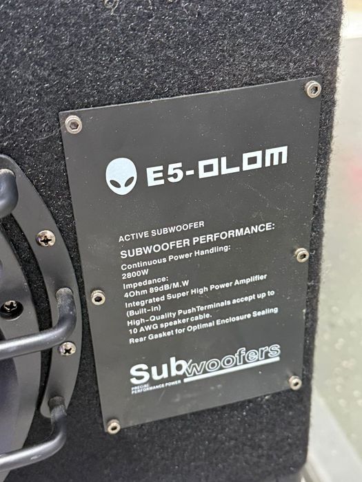 Продаю сабвуфер с усилителем