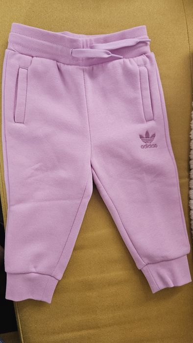 Pantaloni trening Adidas noi, mărimea 80
