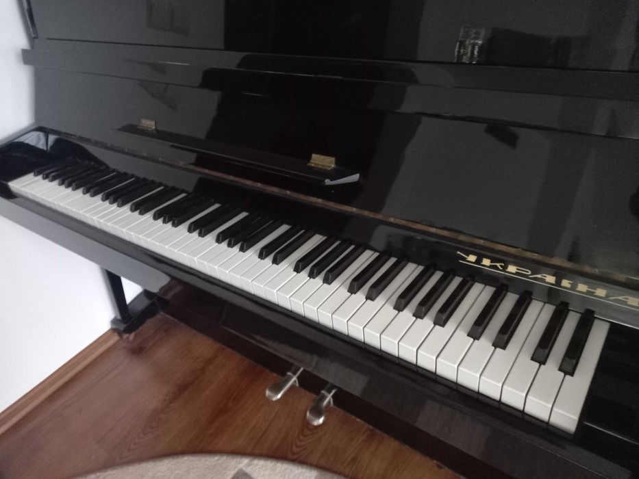 Pianină UKRAINA (Україна)