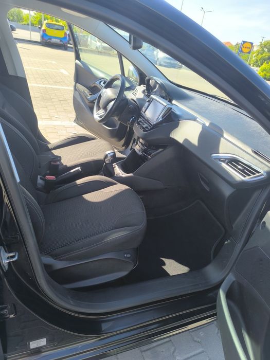 PEUGEOT 208 2018 — imagine 3