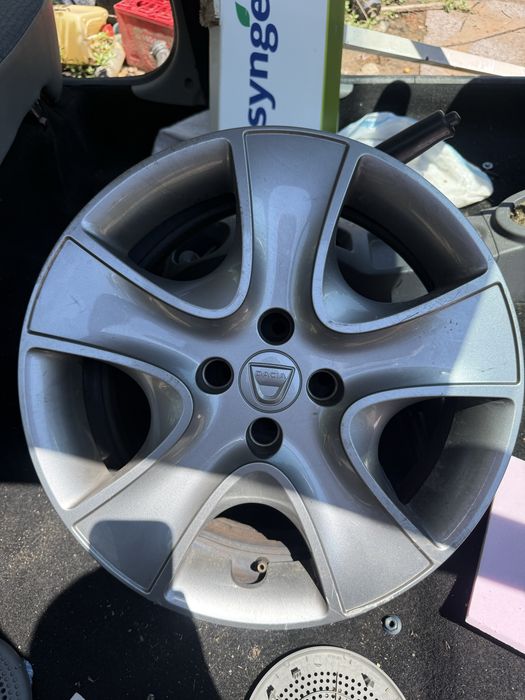 Jante dacia logan pe 16