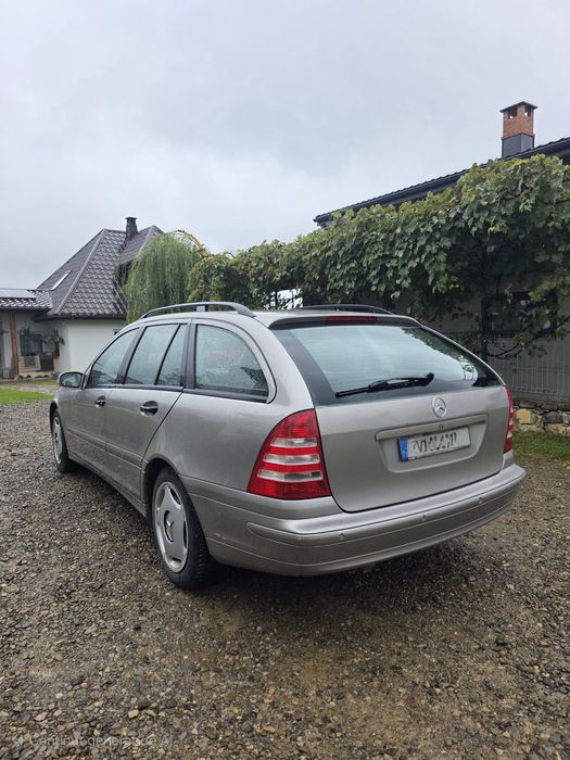 Schimb Mercedes c 220  automat