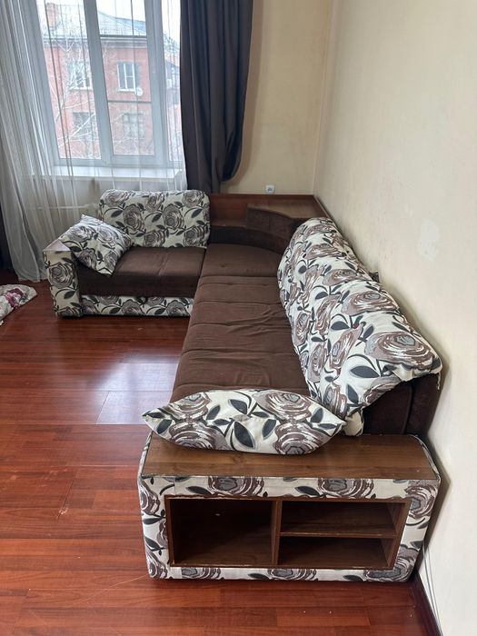 Продам угловой диван