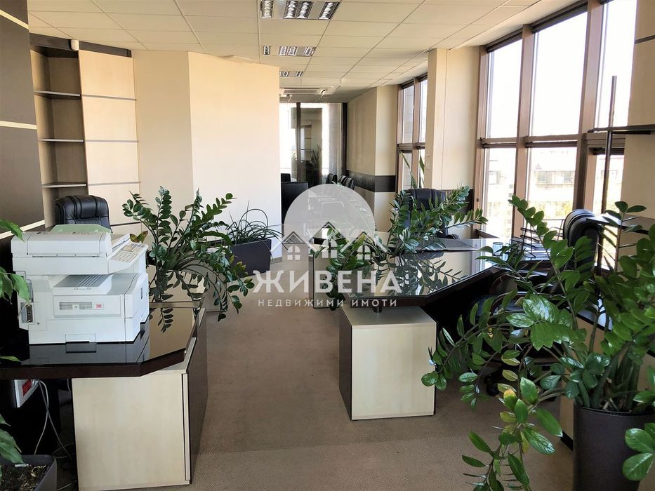 Офис за продажба до Спортна зала, площ 410 кв.м