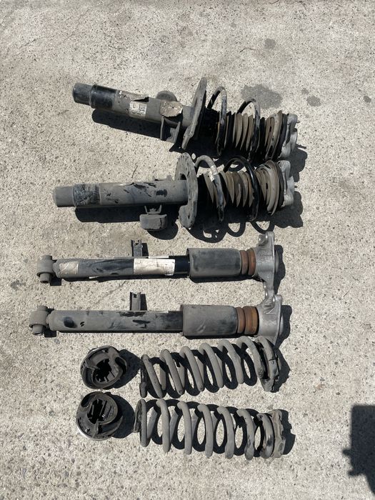 Амортисьори БМВ Г20/ Г21 (amortisiori BMW G20/ G21)