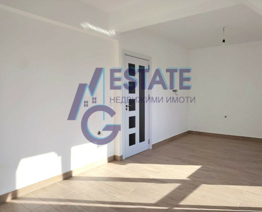 Продава се Тристаен апартамент в Несебър - 94 кв.м за 738 €/кв.м - Снимка #3