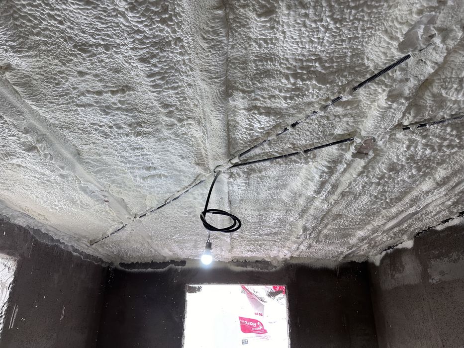 Izolații cu spuma poliuretanica termica fonica!