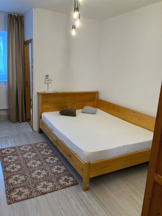 Inchiriez garsoniera in Nicolina