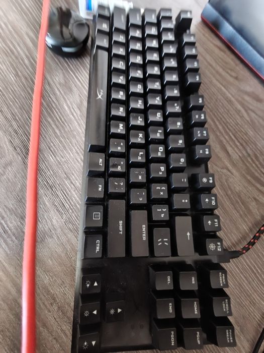 Продается клавиатура