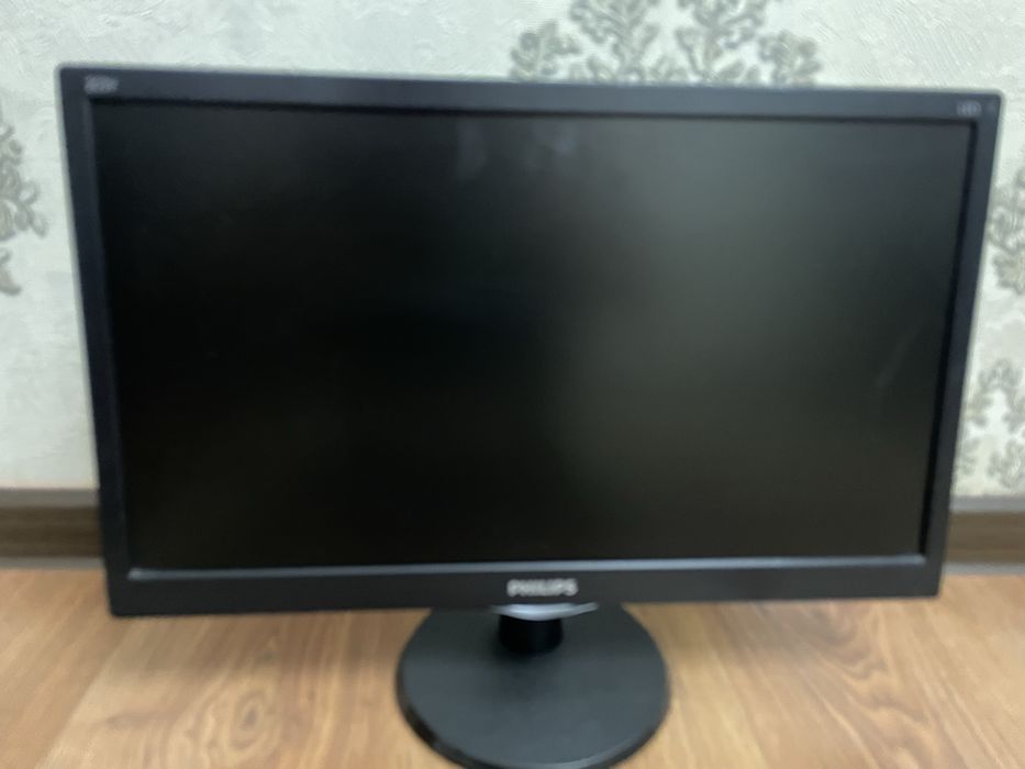 Монитор Philips