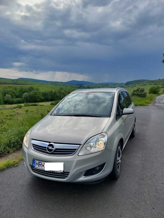 Vand Opel Zafira 2009