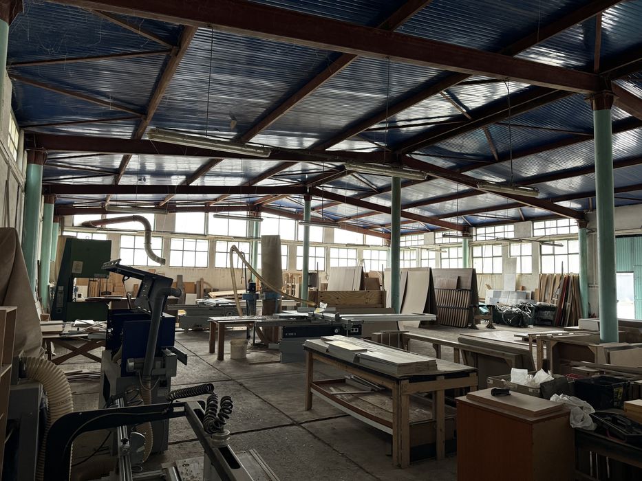 De vanzare proprietate industriala