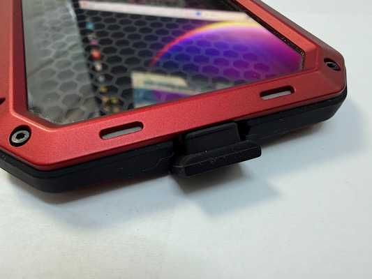Carcasa iPhone 16 Pro Alu. total protectie, 100%, pe rosu 39 lei