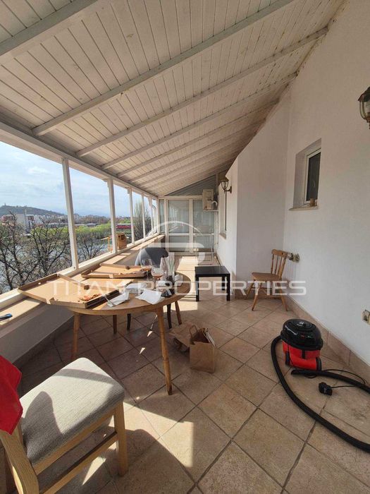 Продава се Тристаен апартамент в Пловдив, Кършияка - 220 кв.м за 2037 €/кв.м - Снимка #12