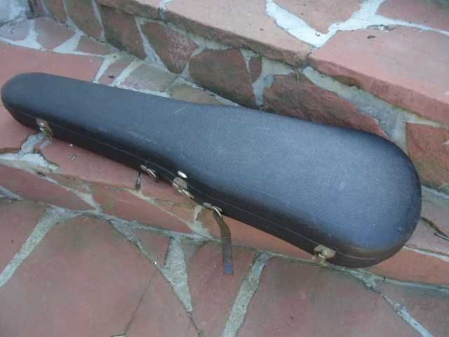 ретро кутии за цигулка.