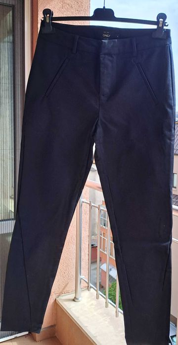 Нов сет от панталон и туника,р-р С/м