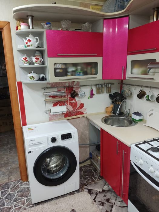 Угловой кухонный гарнитур