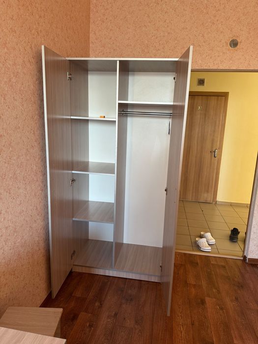 Шкаф мебель диваны