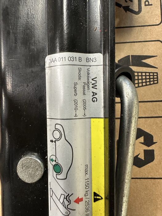 Крик пасат б7 passat b7 2012г перфектен