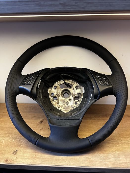 Vand (1150) schimb (500) volane de Bmw E90 E91 E92 X1 E88 E84 E81 E83 E84 seria3/1