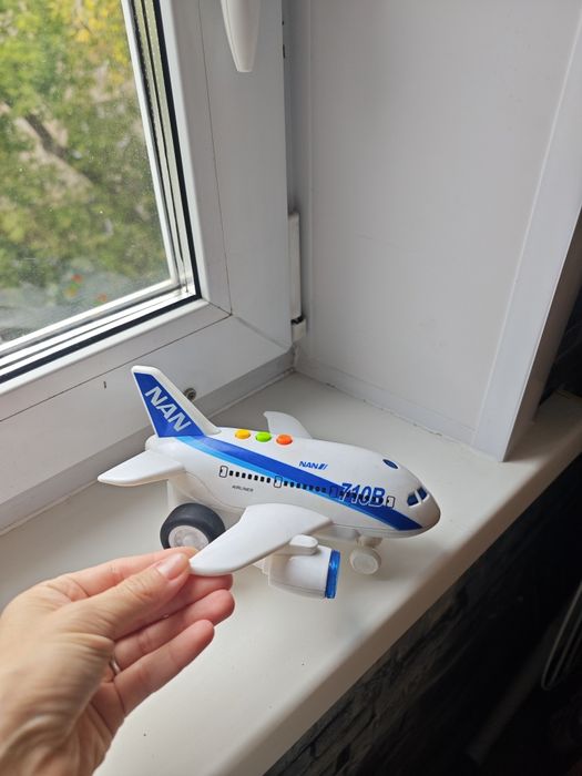 Детские игрушки машинки