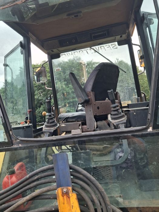 Vand buldoexcavator Massey Ferguson MF60HX