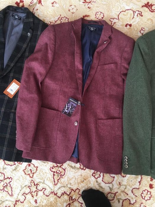 Пиджак сатылады. Европадан келген